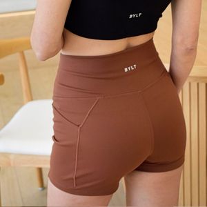 <div style="text-align: center;"><b style="background-color: rgba(0, 0, 0, 0);">Bottoms</b></div>